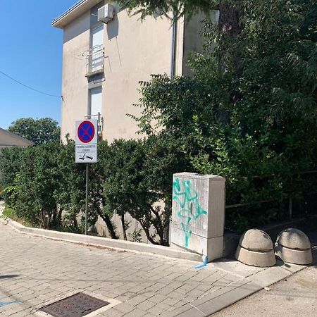 קריקווניצה Sanela- Apartman Za Bezbrizan Odmor מראה חיצוני תמונה